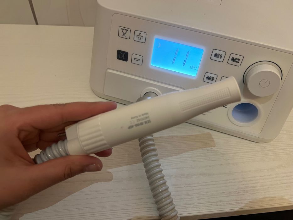 Marathon cyclon vac-електрическа пила с вграден прахоуловител.