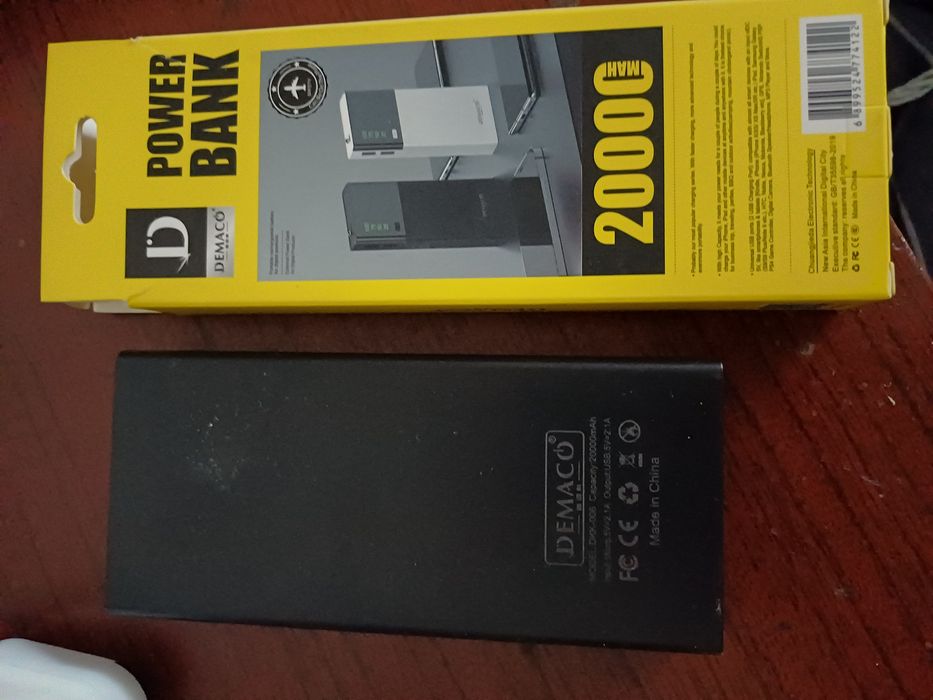 Продам Повер банк. 10000МА