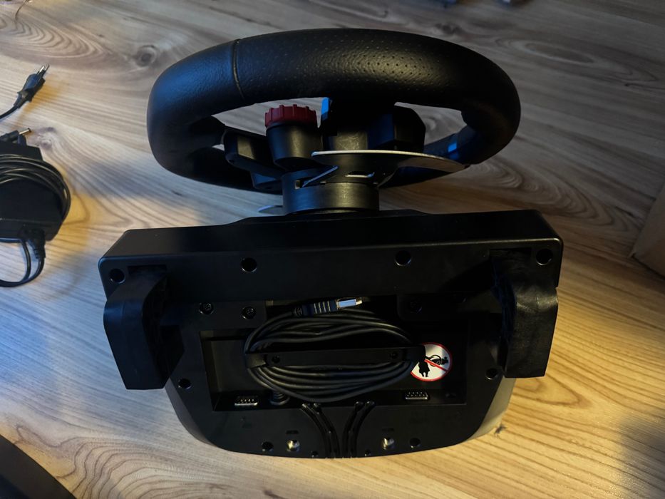 Волан и педали Logitech G29