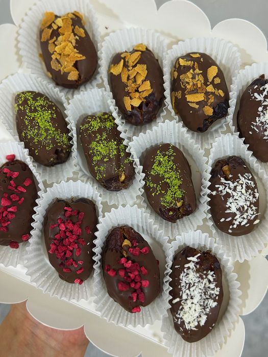 Финики в шоколаде