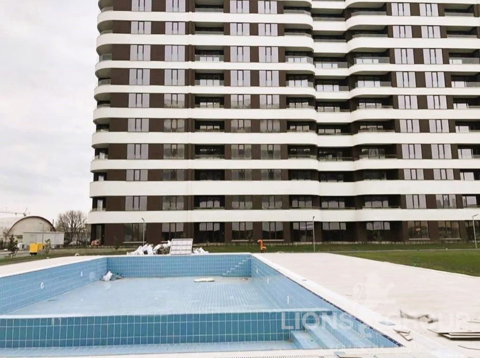 Продава се Двустаен апартамент в Варна, Трошево - 80 кв.м за 2438 €/кв.м - Снимка #1