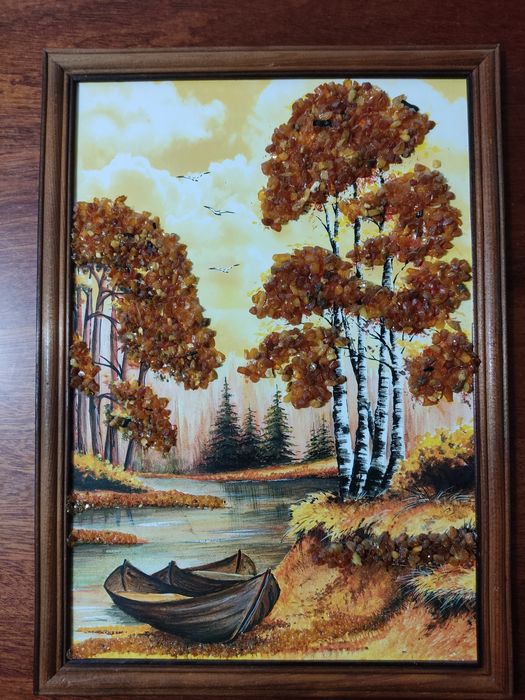 Картины из янтаря