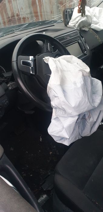 VW Тигуан на части