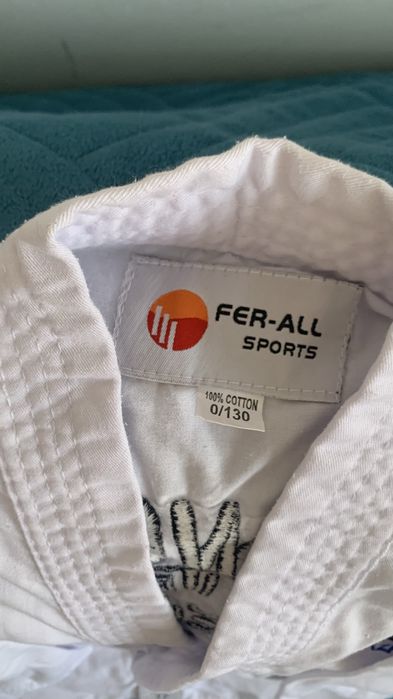 Форма таэквонда, экипировка, добок