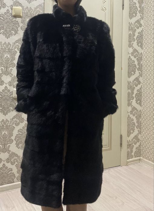 Продаю норковую шубу