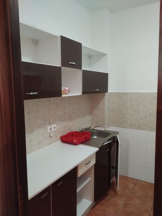 Închiriez garsonieră