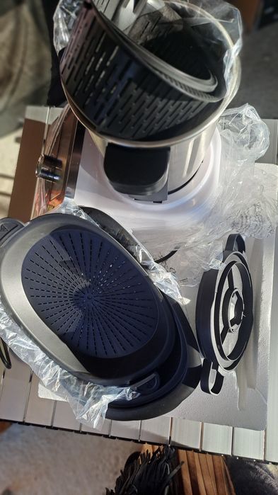 Robot de bucătărie multifuncțional