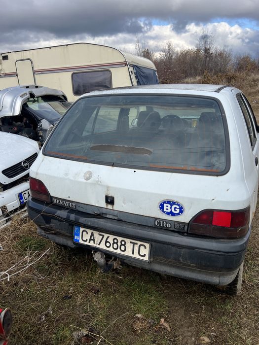 Renault Clio 1.2 , Рено Клио 1.2 карбуратор На Части !!!