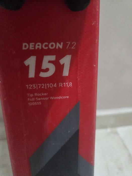 Skiuri Volkl 151 cm model Deacon 7.2