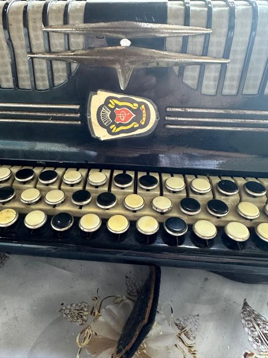 Продам баян тульский