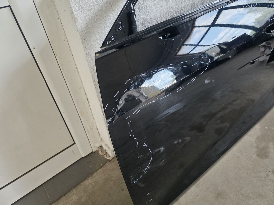 Audi A5 B10 2025 предна лява врата 8B3831051