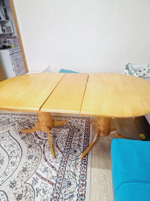 Продаётся стол за 30000 тг