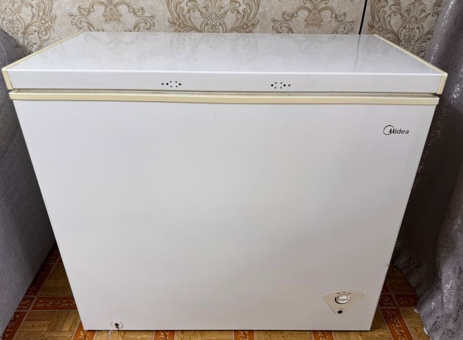 Продам морозильник