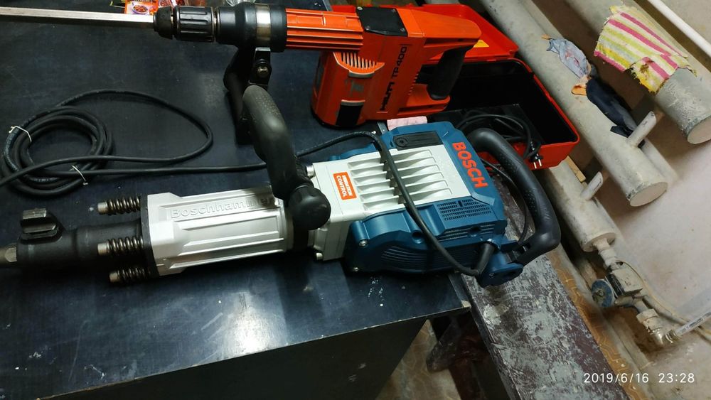 Отбойник срочно сотилади