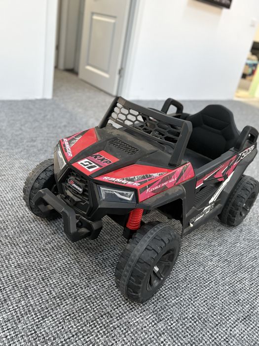 Masinuta electrica cu telecomanda