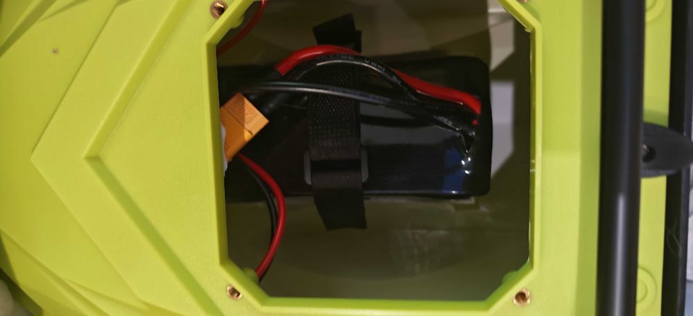 Лодка за захранкa  X7 GPS, седма серия мотори, li-ion батерия 18000mAh, 1г.Гаранция