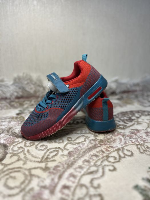 Кроссовки для девочек размер 34