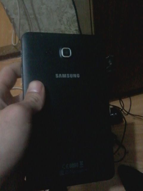 Продам планшет таб 6 в хорошем состоянии