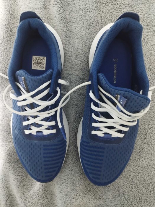 Vând pantofi sport bărbați