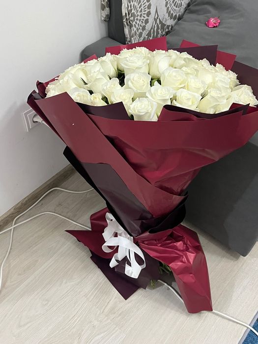 Букет 51 белых роз