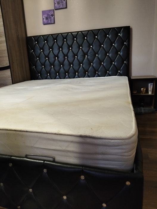 Vând pat matrimonial