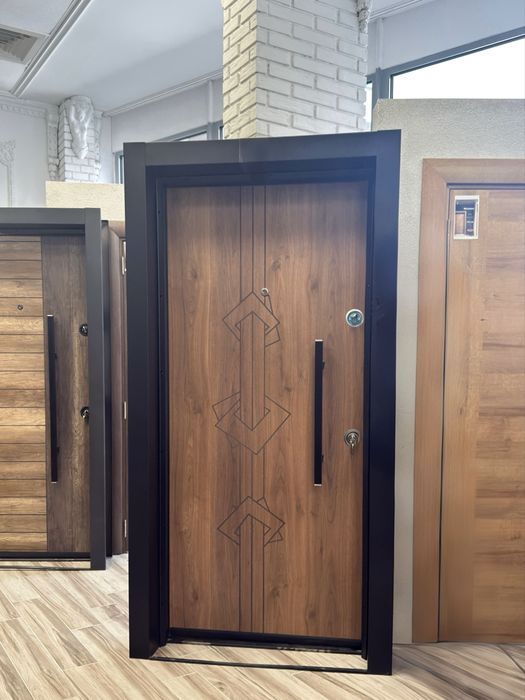 Входна врата с метална каса-Puzzle