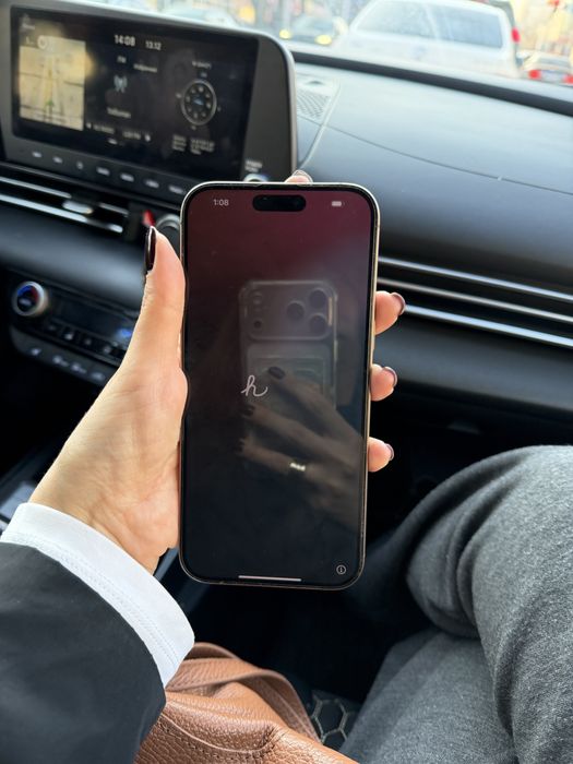 iPhone eSim айфон телефон