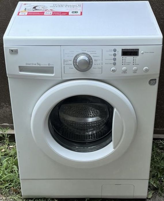 Стиральная машина в хорошем состоянии