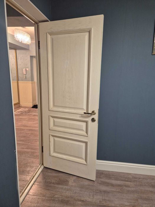 Продам бу межкомнатные двери