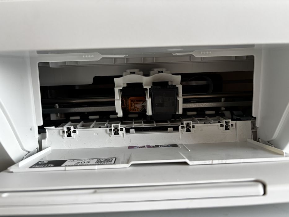 Принтер HP DeskJet 2320