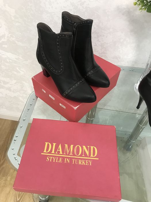 Продам новые Ботильоны