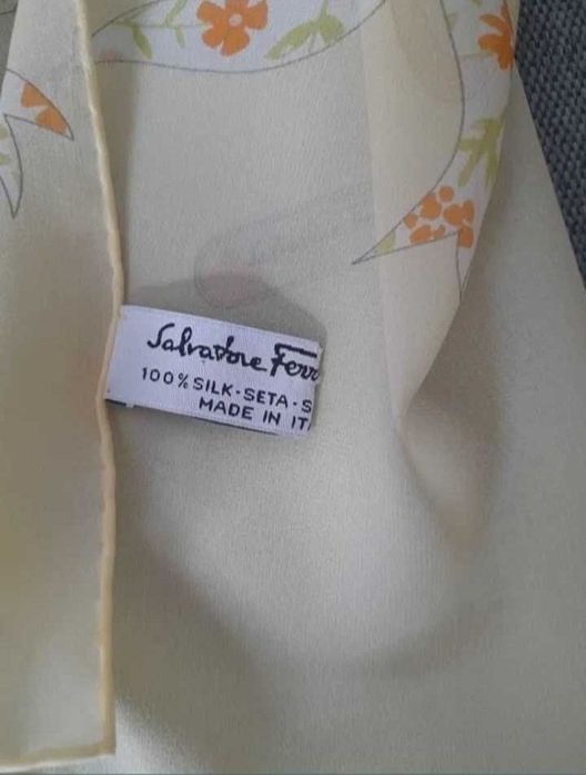 Esarfa Ferragamo, matase, 190 lei