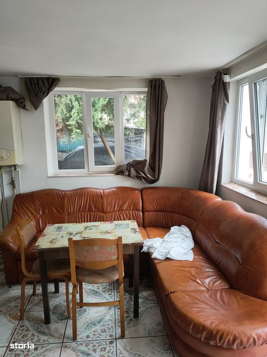 Închiriez Apartament 2 camere, parter