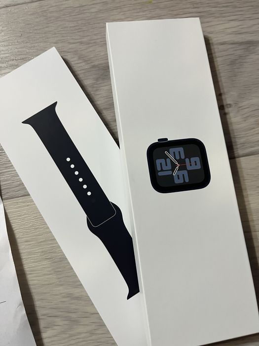 Apple Watch SE (Gen2) 44mm Midnight.