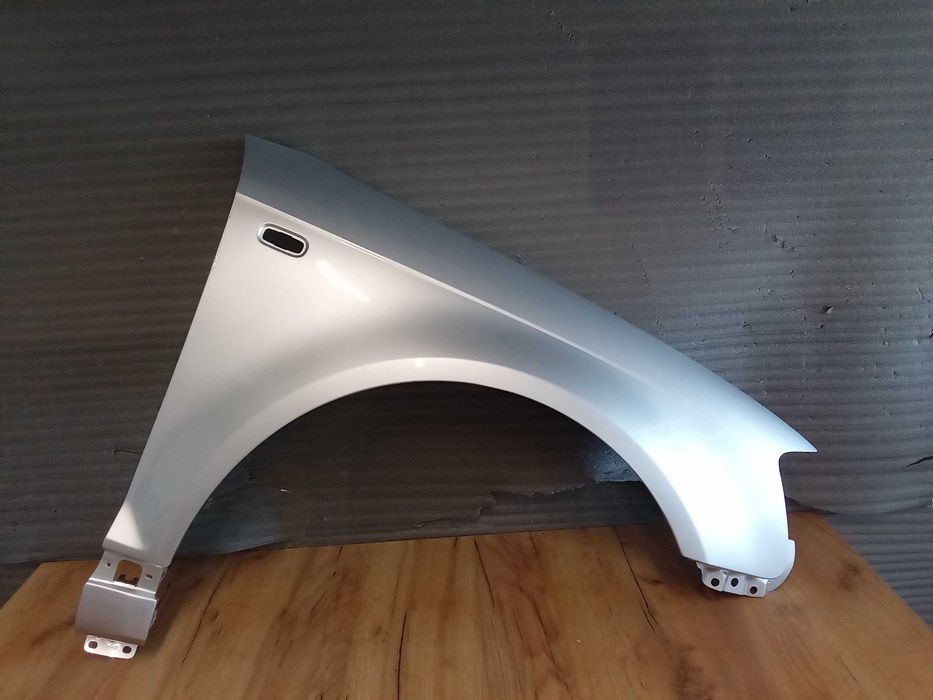 Aripa fata Audi A3 8P Negru Gri Argintiu Albastru Alb Verde Galben Bej