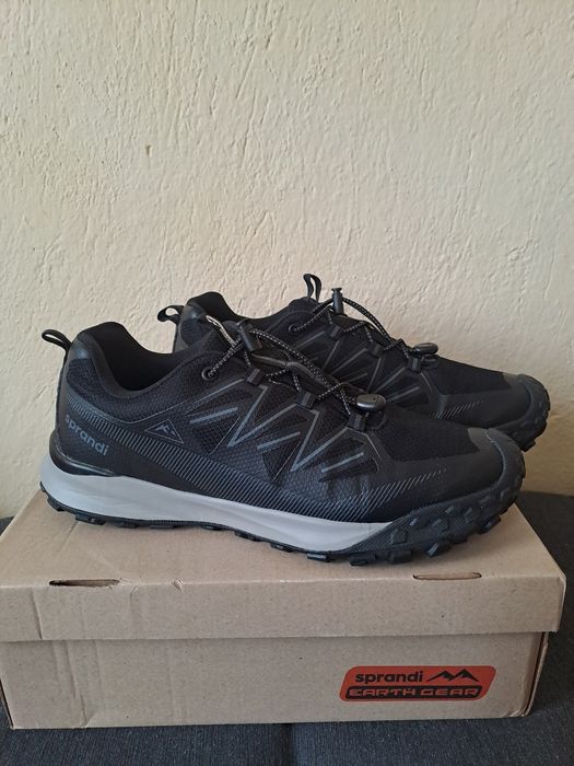 Обувку Sprandi 46