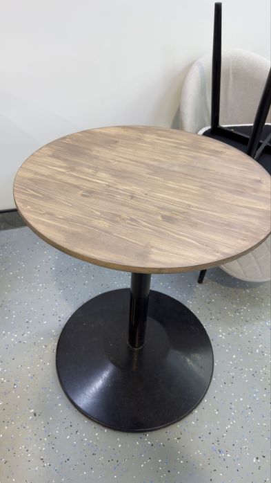 Продам круглые столы