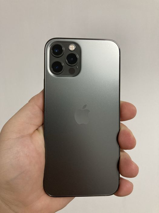 Iphone 12 pro / 256Gb в идеале.