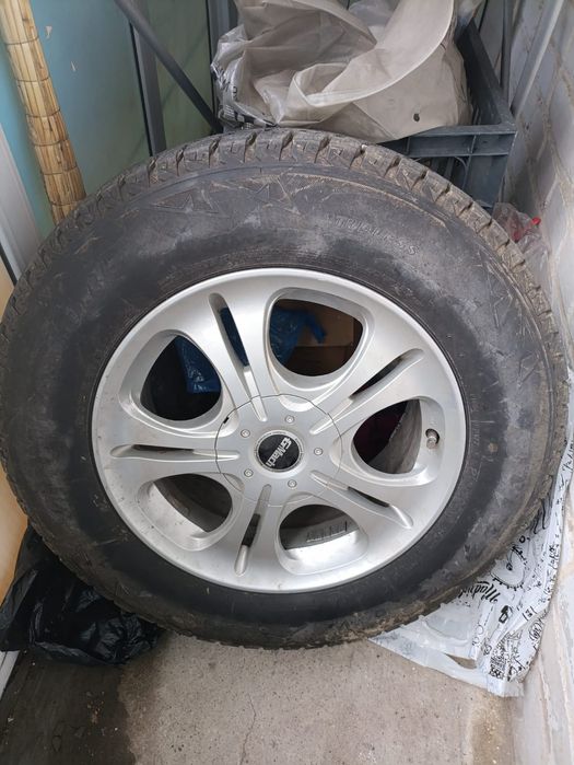 Продам колесо  срочно