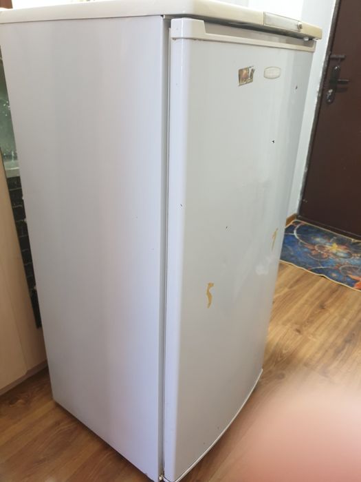 Холодильник  продам