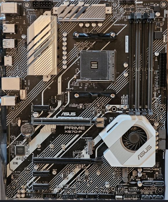 Placa de baza asus x570-p  am4 impecabila ca nouă se poate proba