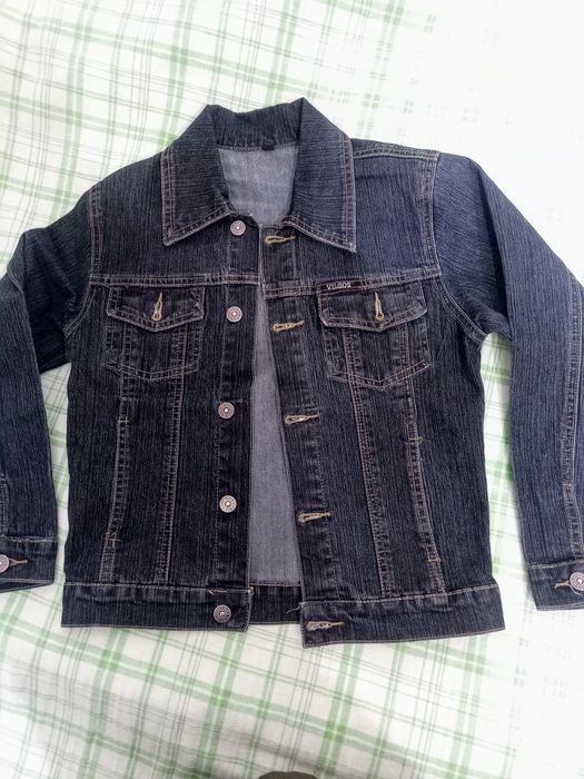 Продам куртки джинсовые  на возраст 9--11 л