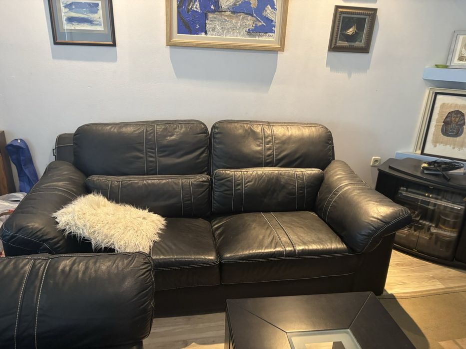 Кожена гарнитура - 1 фотьойл и 2 дивана