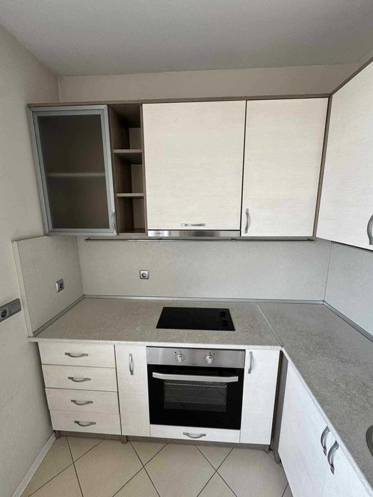 Кухня с уреди като нова !