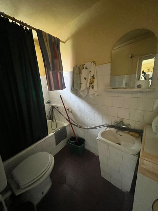Casă de vânzare