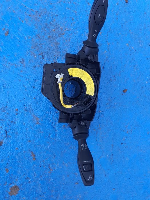 Bloc manete semnalizare  ford fiesta an 2008-2012