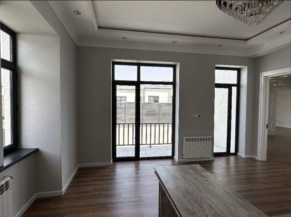 Сабзавот махаллада Hi tech стилида енги коттедж сотилади