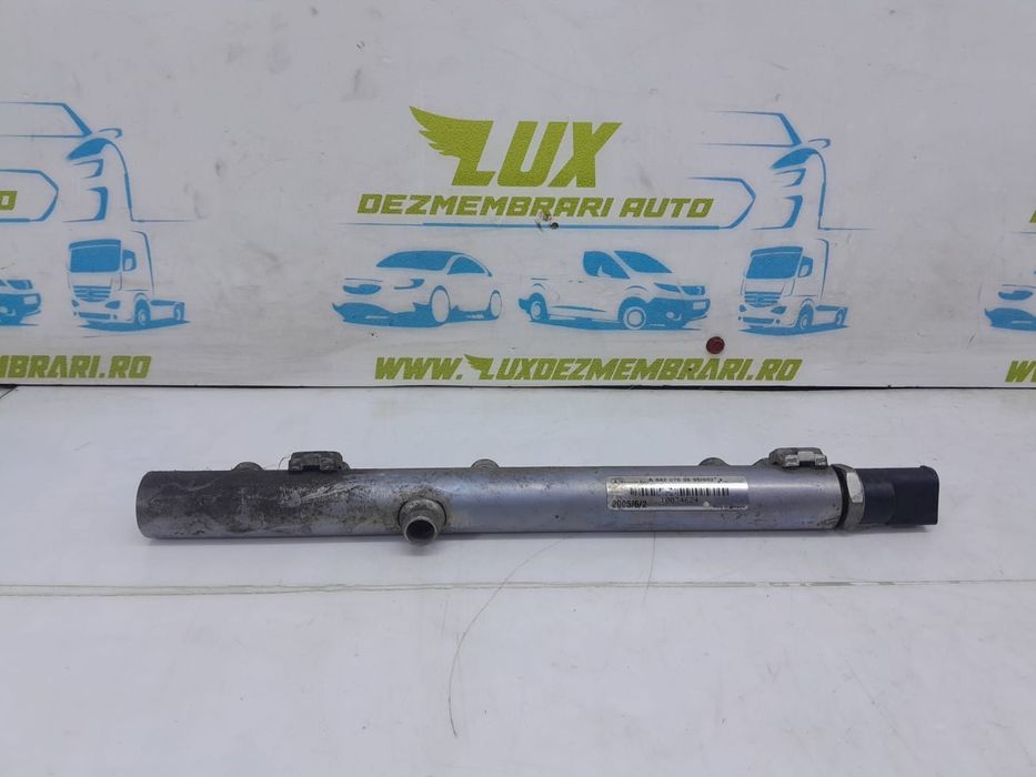 Rampa injectoare dreapta  3.0 cdi om642 v6 a6420700695 10034624 Merce