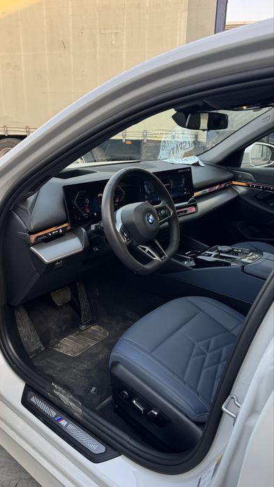 BMW i5 40L 4 oy 2025 yil
