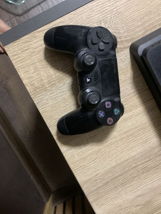 PlayStation 4 slim